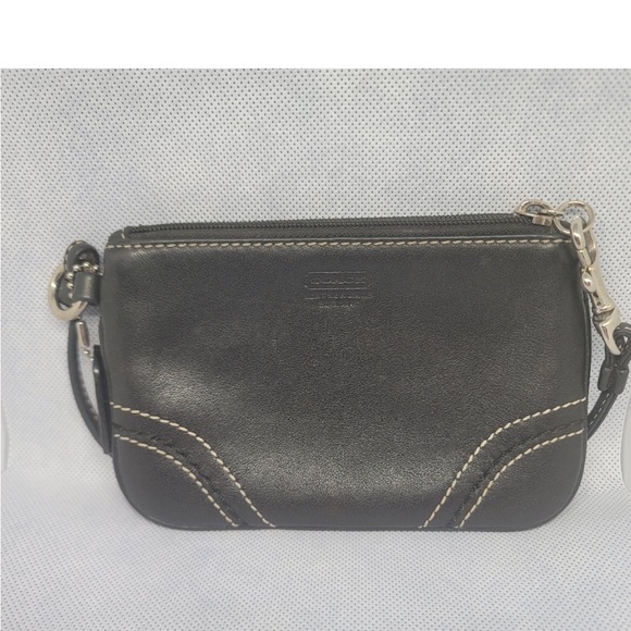 Coach Wristlet Leather - Picture 5 of 5